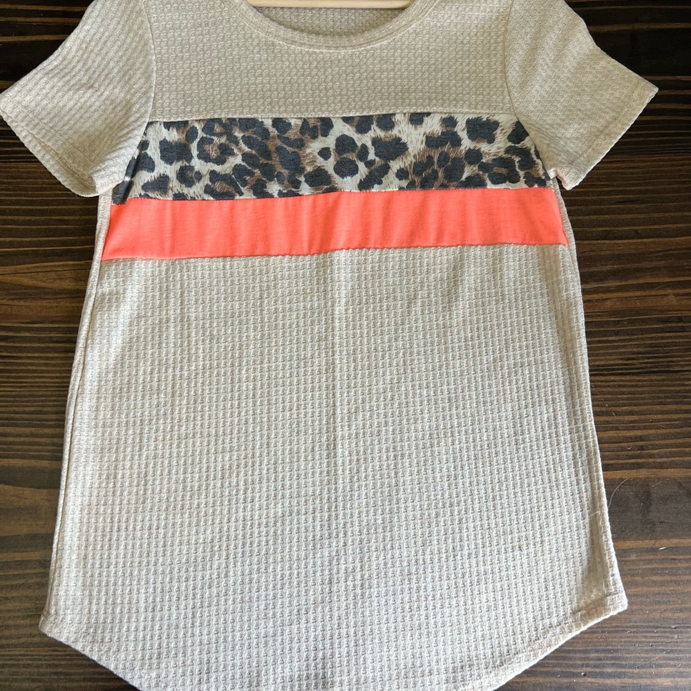 7th Ray Beige and Coral Leopard Print Blouse